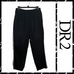 DR2 Women’s Geo-Stripe Side Pull-On Crop Pants